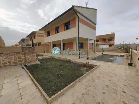 Chalet en Bernuy de Porreros