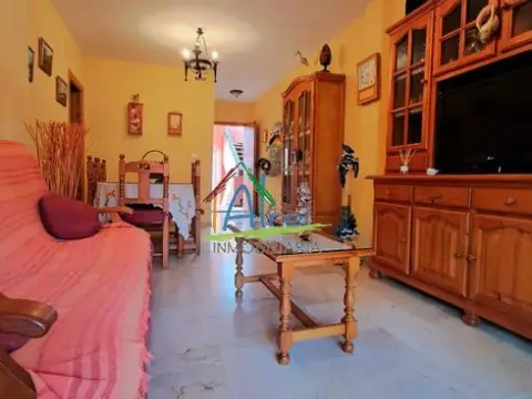 Piso en Urbanización Las Palmeras