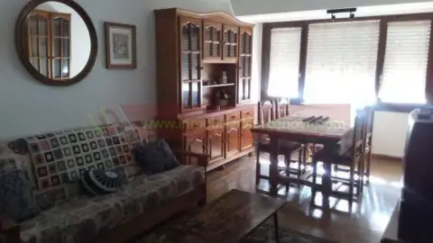 Piso en Avda. La Paz