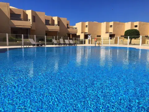 Casa adosada en La Tejita