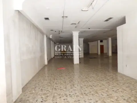 Local comercial en Industria