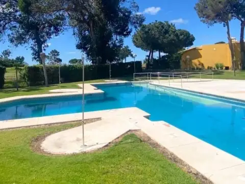 Casa adosada en Islantilla - Campo de Golf