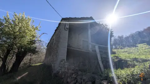 Finca rústica en calle Vegalosvados, nº 12