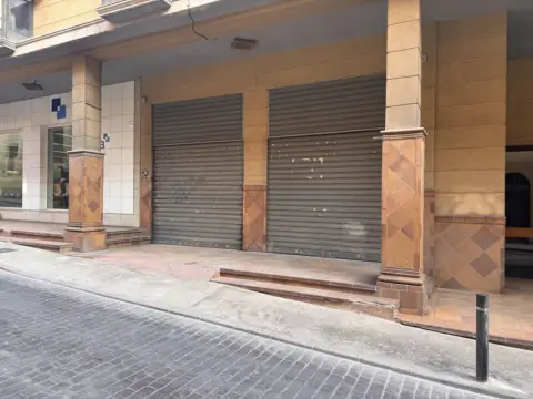 Local comercial en Plaza de La Constitución