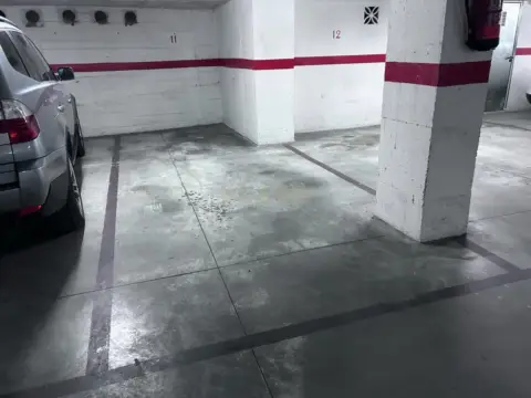 Garaje en Avenida de los Manantiales