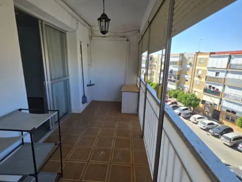 Piso en calle de Ruiz Gijón