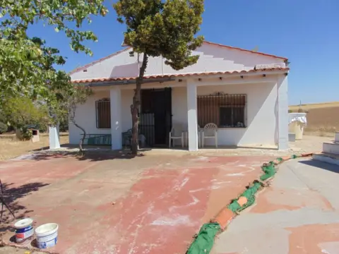 Chalet en Santa Cruz de Mudela