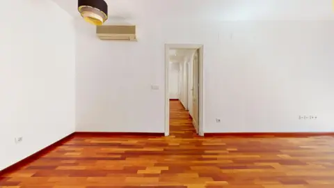 Piso en calle Juna Sebastian Elcano