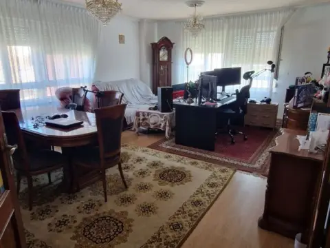 Chalet en calle de Miguel Hernández, 9
