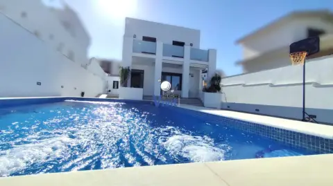 Chalet en Cruz de Marchenilla
