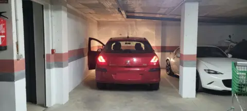 Garaje en calle de Ecuador