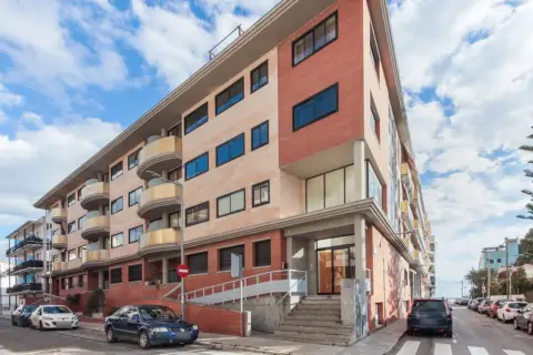 Piso en calle Rafaela Casanova