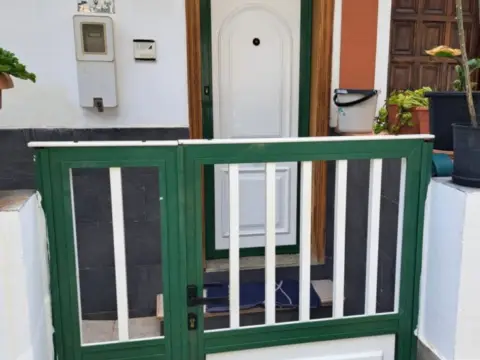 Casa adosada en Las Delicias