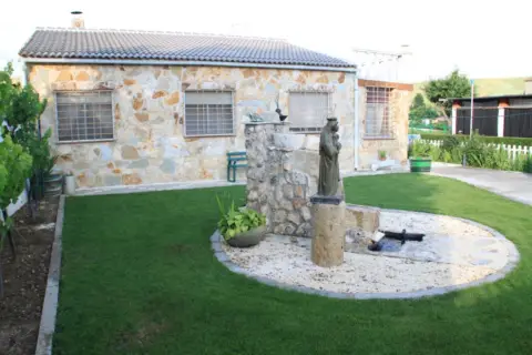 Chalet en Grijota