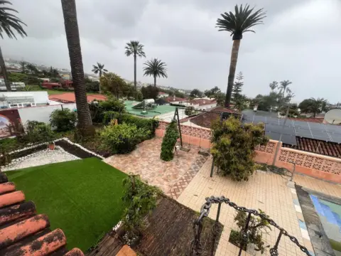 Chalet en Urbanizacion Las Cuevas