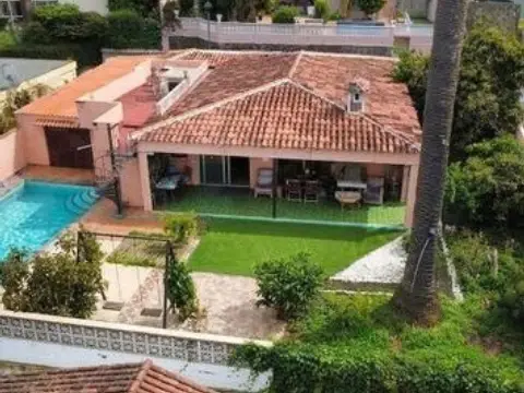 Chalet en Urbanizacion Las Cuevas