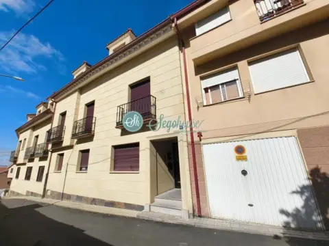Piso en Lastrilla (La)