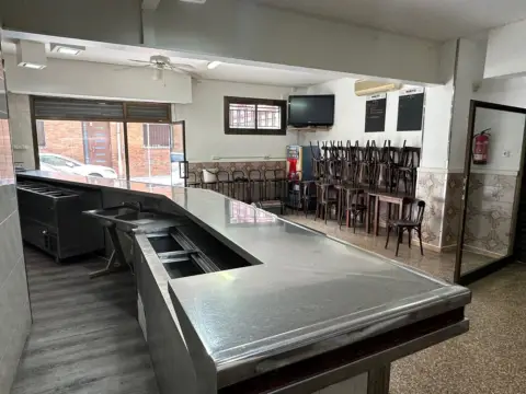 Local comercial en calle Antonio Gaudi