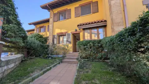 Chalet en calle de Las Arrañadas, 82