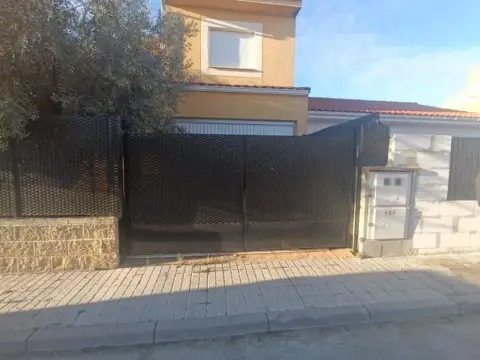 Chalet en calle Alondra