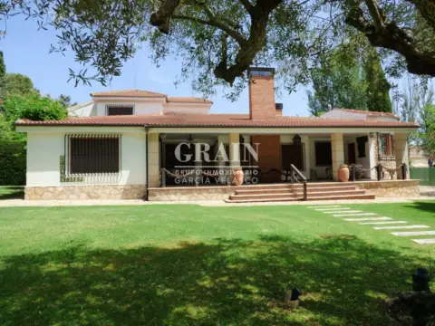 Chalet en Carretera Jaén