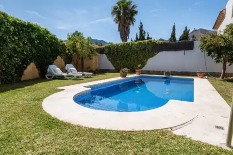 Chalet en calle Acebo