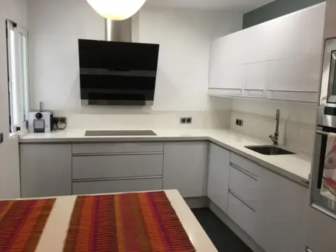 Piso en calle Tejares