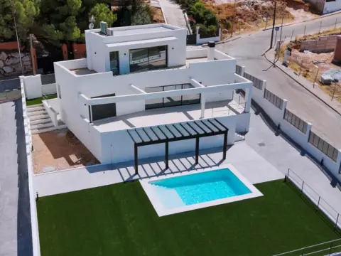 Casa en Pinos de Alhaurín
