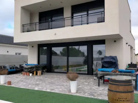 Chalet en Urb. los Prados