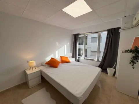 Estudio en Avenida Alta