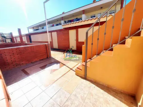 Casa adosada en Polígono Sector Somormujo