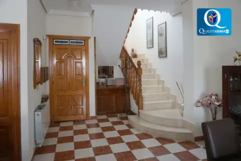 Casa unifamiliar en Urbanizaciones