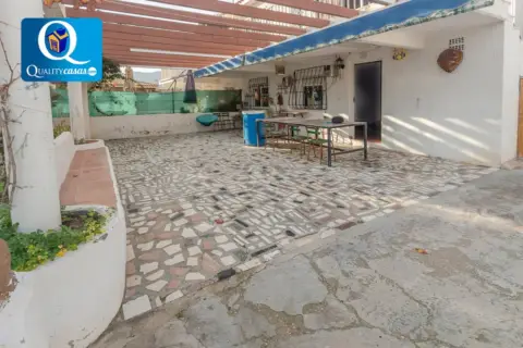 Casa en Urbanizaciones - Venta Lanuza