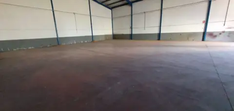 Nave industrial en Polígonos
