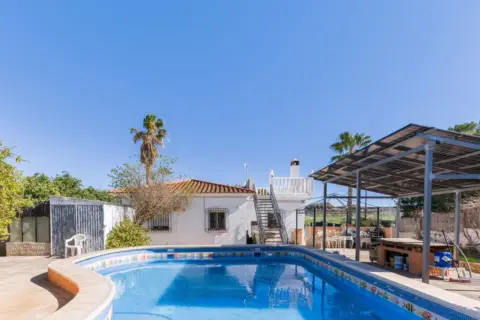 Chalet en calle Fuensalida, 16