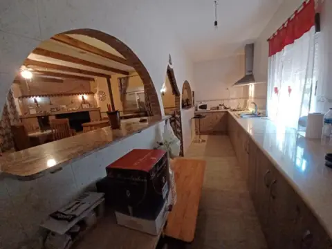 Finca rústica en Roda (La)