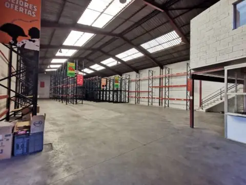 Nave industrial en Carretera Colloto-Viella, 206