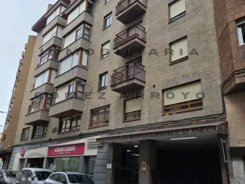 Piso en calle de Gil de Fuentes, 2