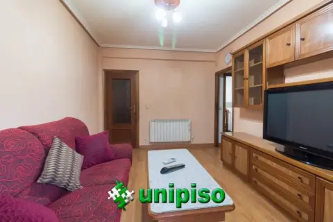 Piso en Avda. Fuenlabrada - Santos