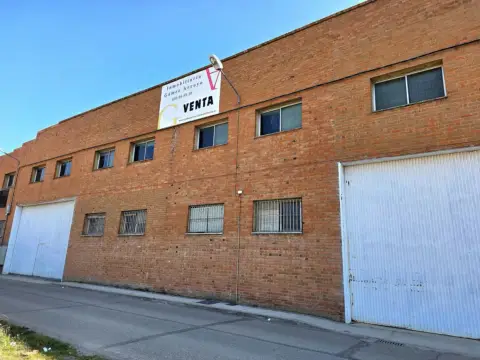Nave industrial en Avenida de Cuba, 31