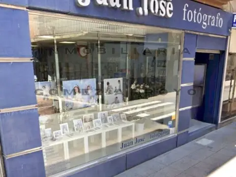 Local comercial en calle de Mancornador, 18