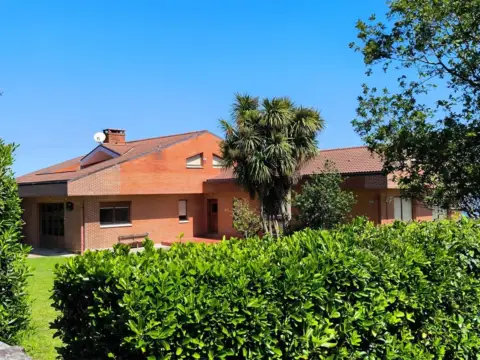 Chalet en Estrada de Diliz, 31