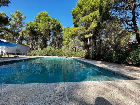 Chalet en Urbanización Pinares del Júcar