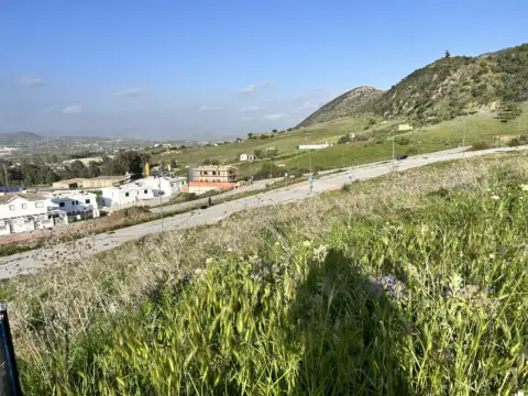 Terreno en Cártama — Pisos.com