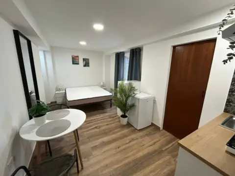 Estudio en Avenida Media