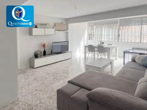 Piso en calle Colonia Santa Isabel