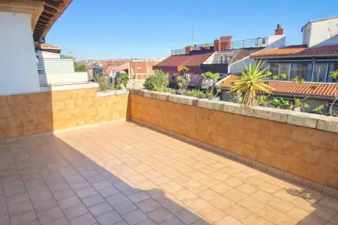 Piso en Plaza del Puente-Zubia, 8