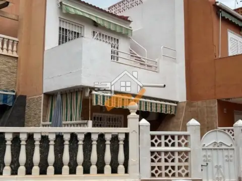 Dúplex en Aguas Nuevas - Altos de La Bahía