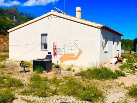 Finca rústica en Vélez-Rubio