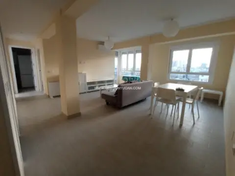 Piso en Campo de Fútbol